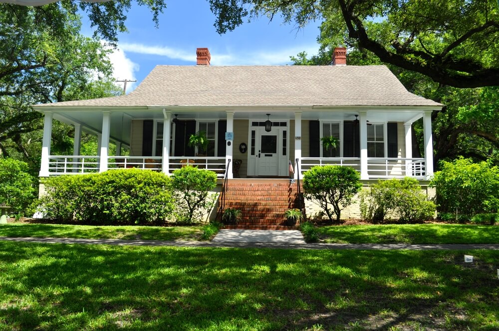 the drawbacks of a home with no gutters 